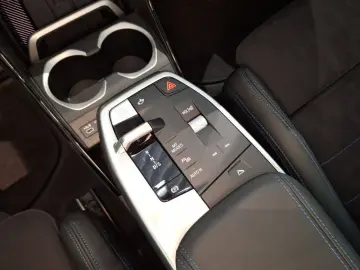 X1 xDr 25e M SPORT AdLED SpoSi Kamera Da  St Go