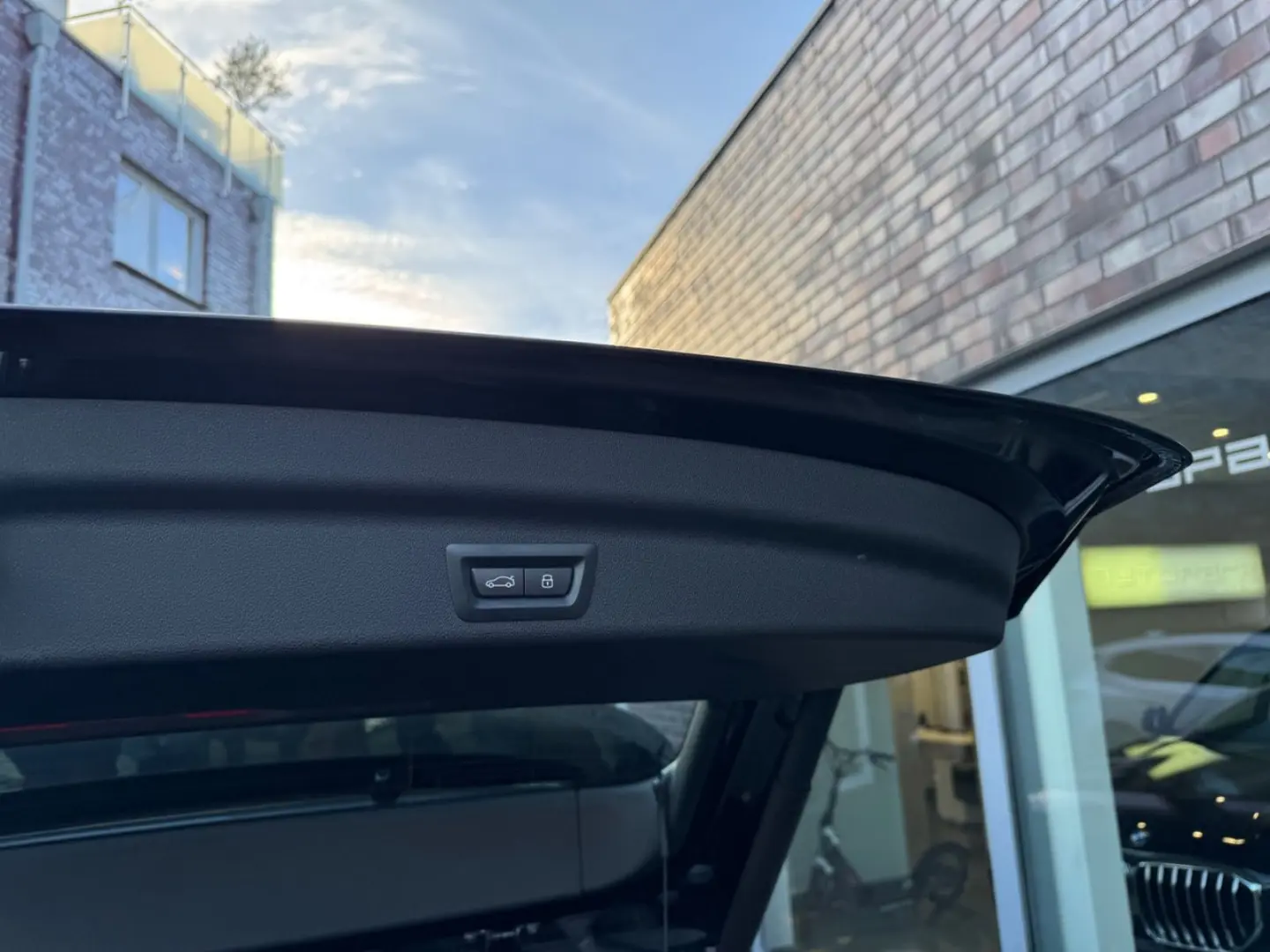 X1 23d xDrive M Sport Premium