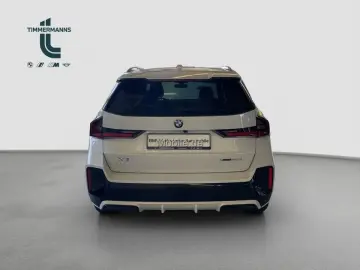 X1 xDrive20d