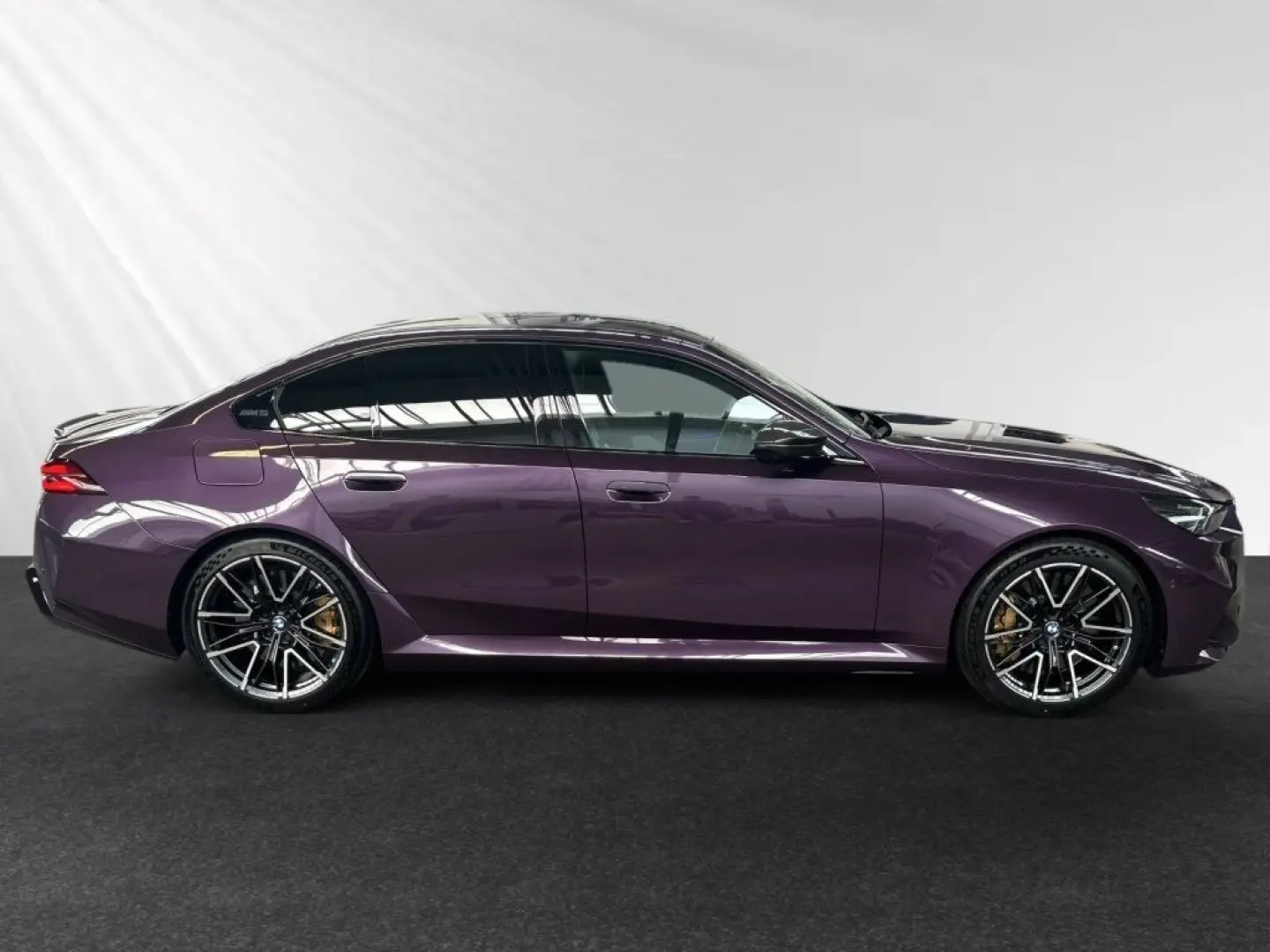 M5 Limousine  € 1.190 Zubehörbonus M Driver'sPac