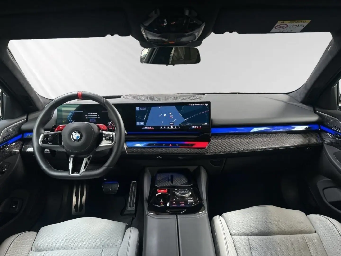 M5 Limousine  € 1.190 Zubehörbonus M Driver'sPac