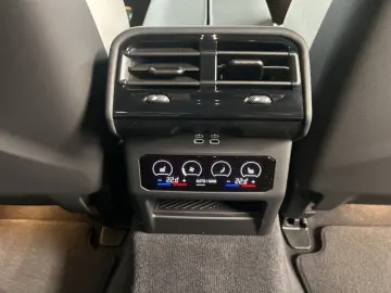 M5 Limousine  € 1.190 Zubehörbonus M Driver'sPac