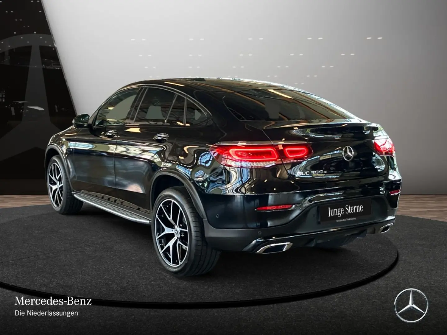 GLC 300e 4M COUPE AMG