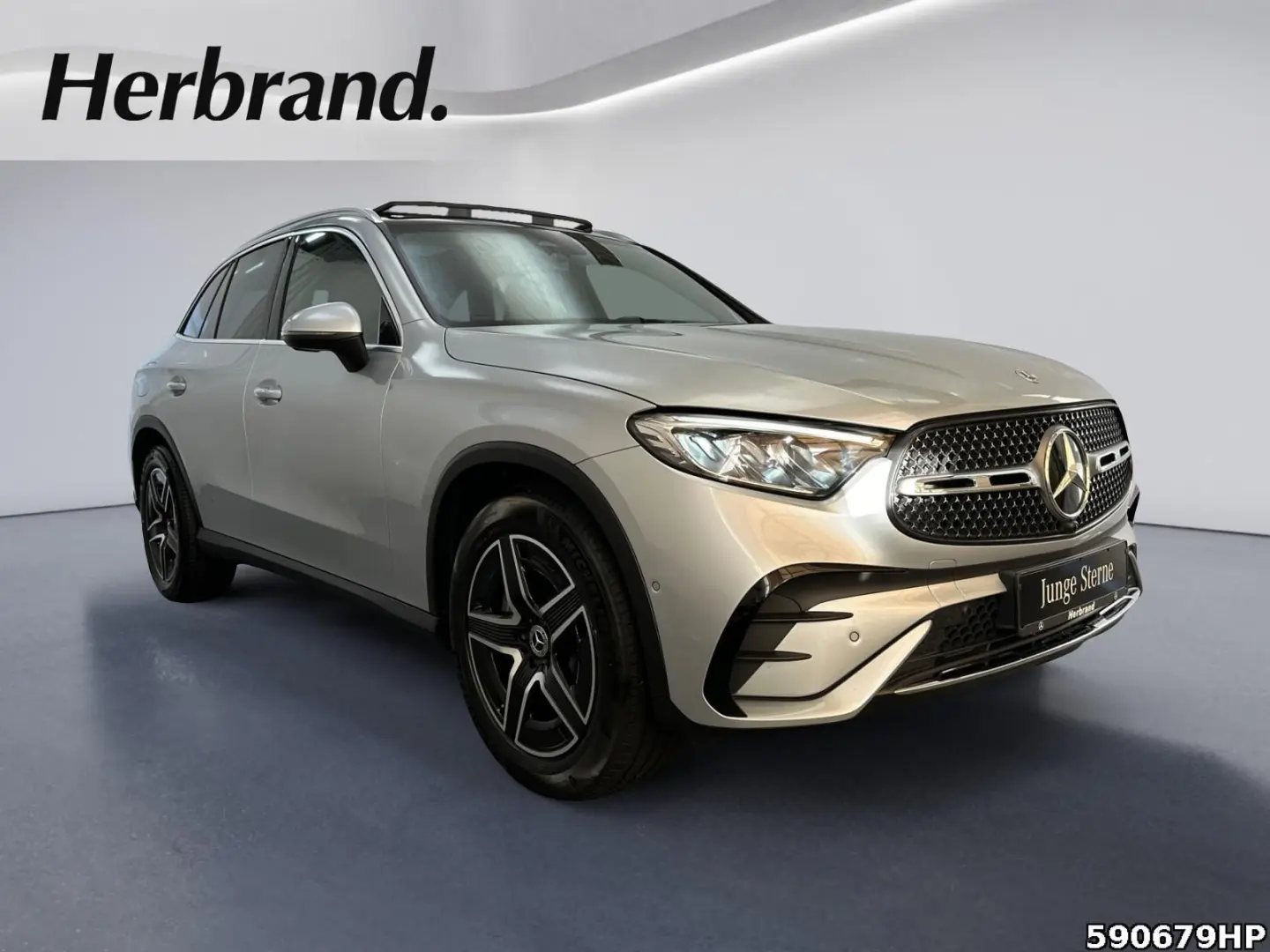 GLC 200 4M AMG Pano Memory AHK Ambiente CarPlay