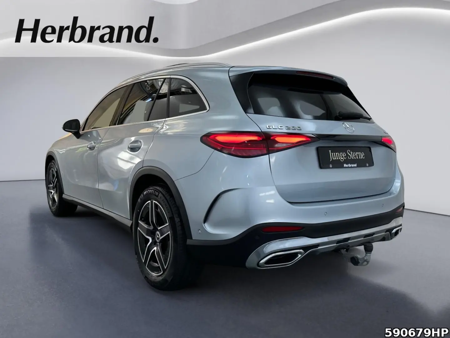 GLC 200 4M AMG Pano Memory AHK Ambiente CarPlay