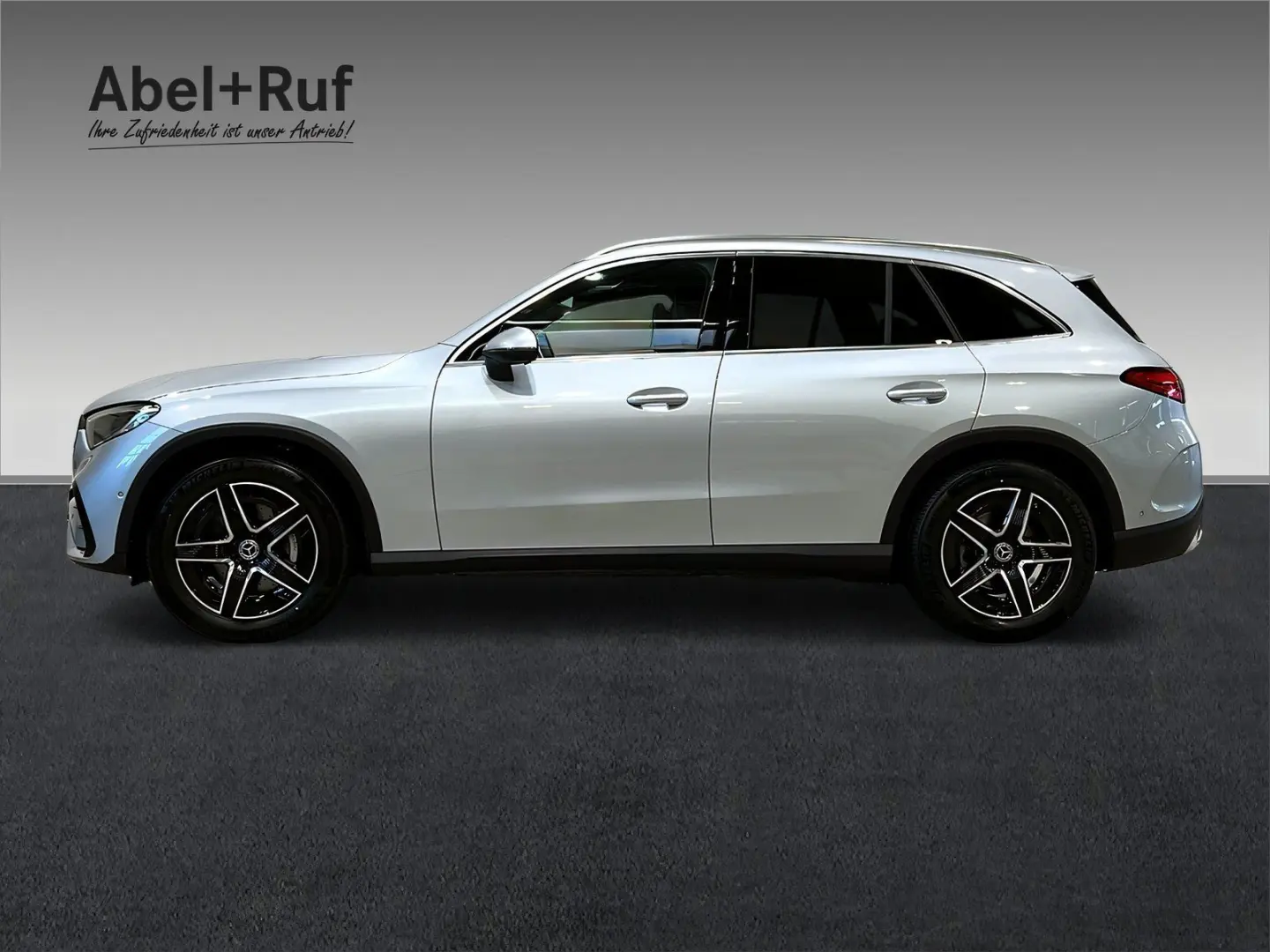 GLC 200 4M AMG MBUX Pano Memo Kamera LrHz AHK