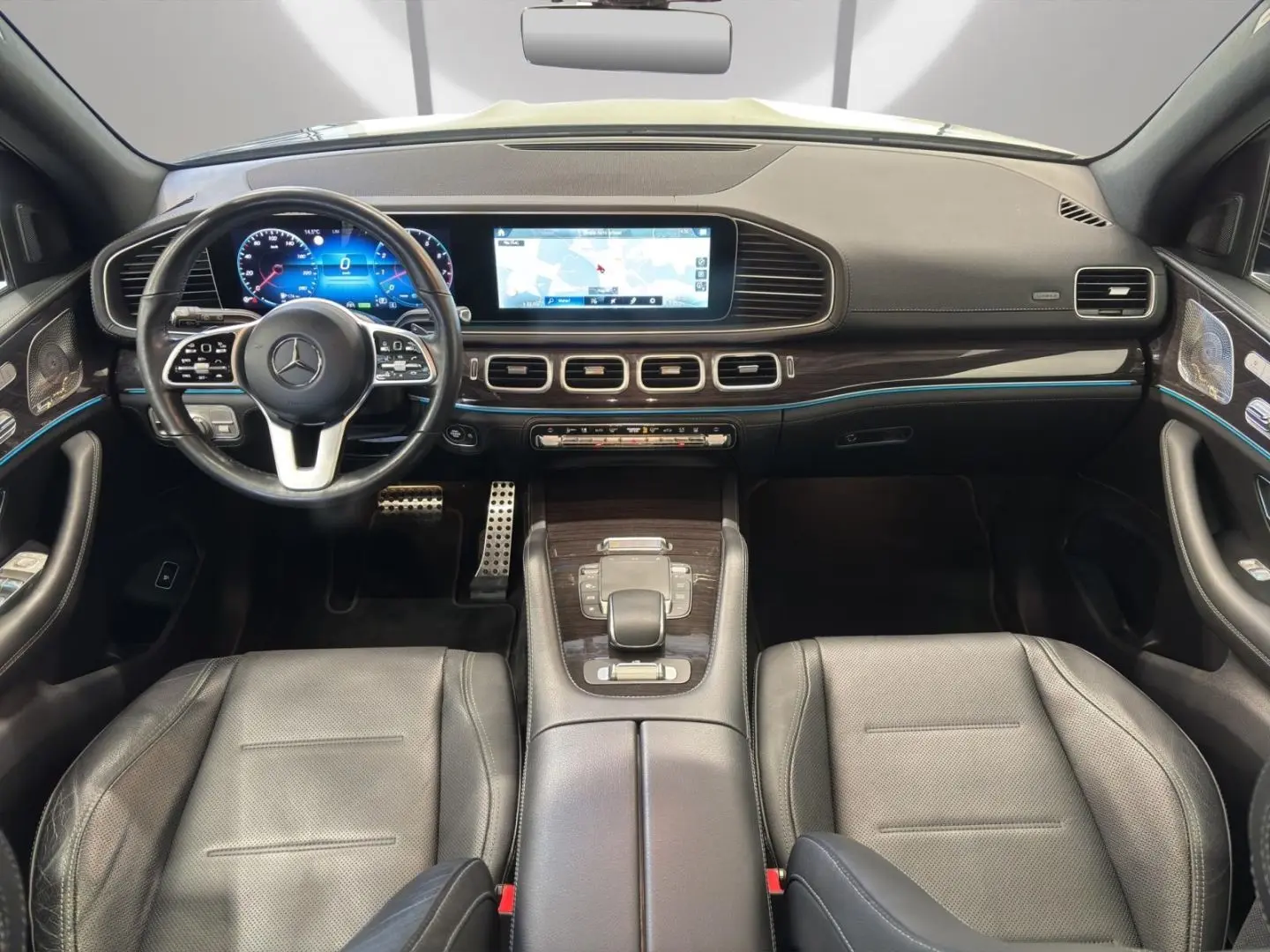 GLE 450 4M AMG NIGHT AHK PANO AIRM DIST BUR 360