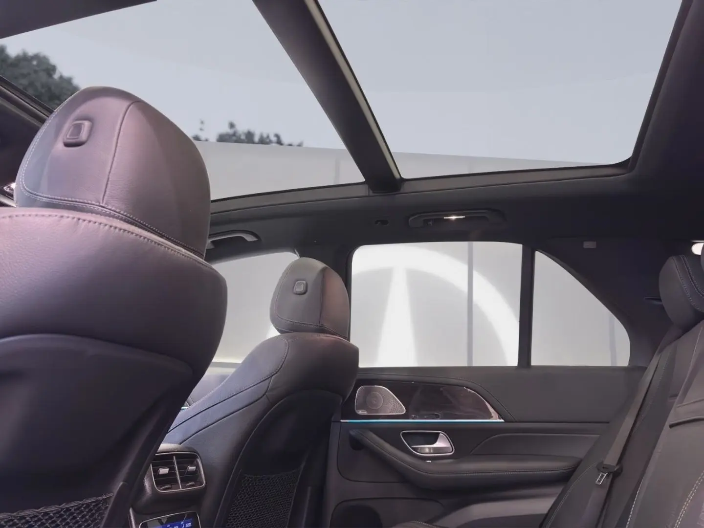 GLE 450 4M AMG NIGHT AHK PANO AIRM DIST BUR 360