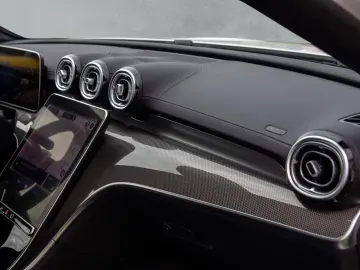 Mercedes-Benz C 220 d Limuzină Ediție AMG-Line MBUX