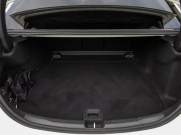 Mercedes-Benz C 220 d Limuzină Ediție AMG-Line MBUX