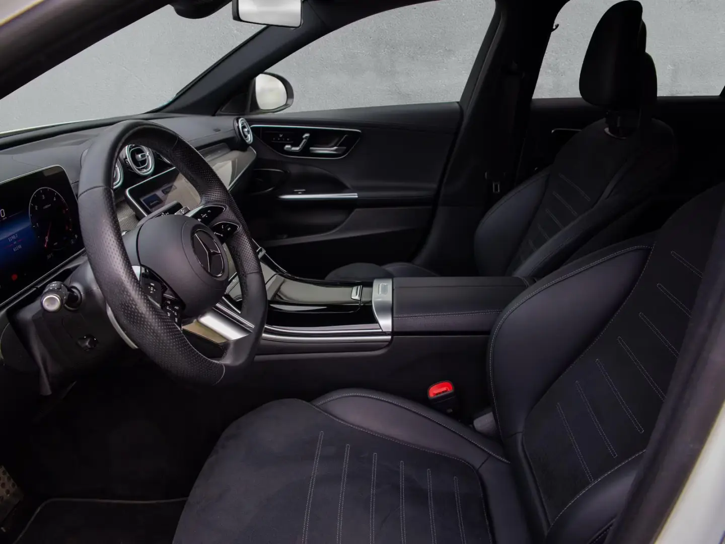 Mercedes-Benz C 220 d Limuzină Ediție AMG-Line MBUX