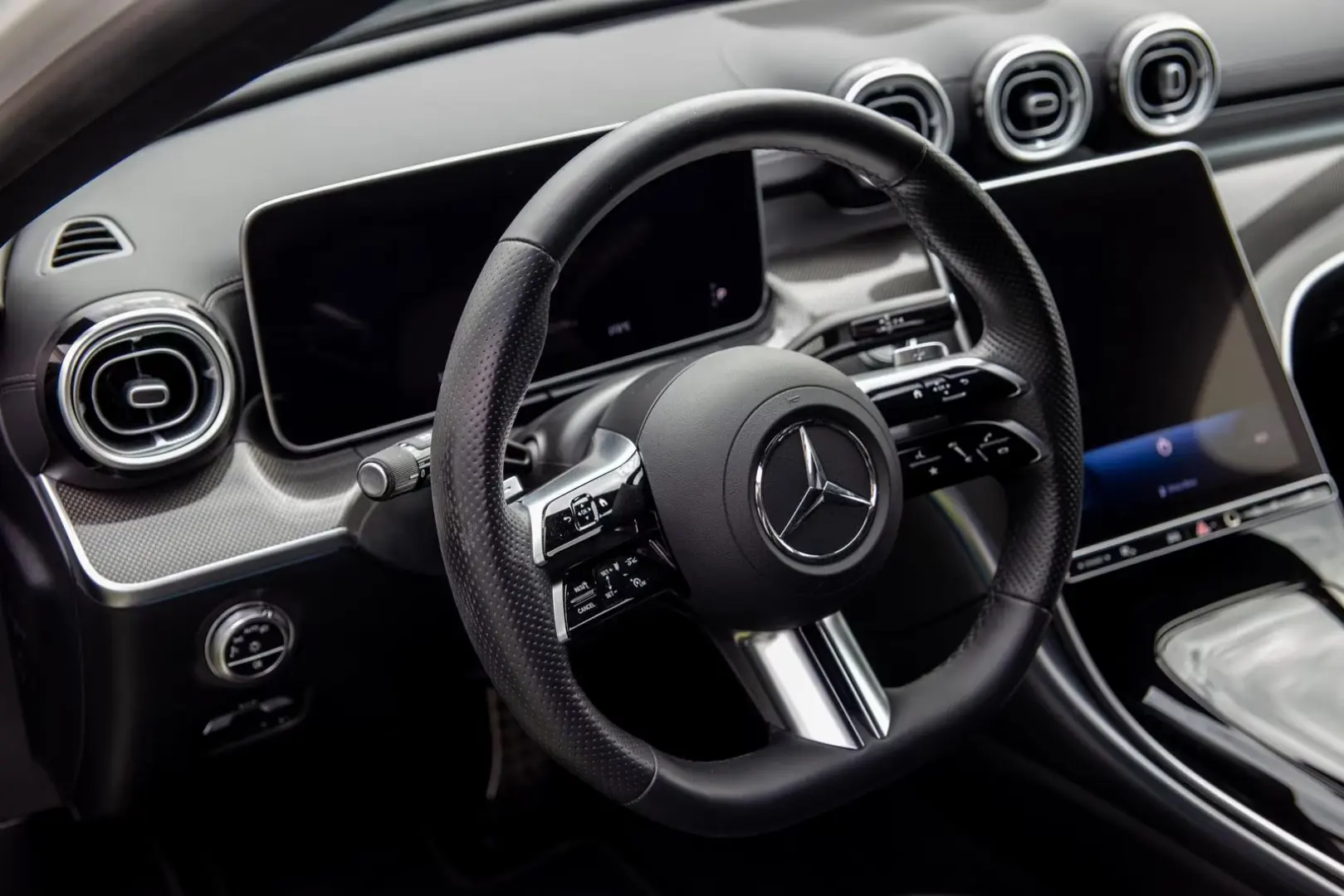 Mercedes-Benz C 220 d Limuzină Ediție AMG-Line MBUX