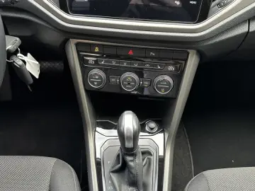 T-Roc 2.0 TDI DSG Style NAV KAMERA CARPLAY 1HD