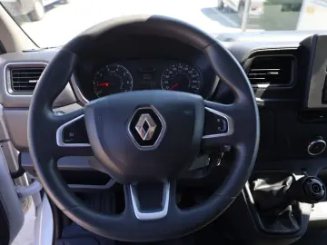 Renault Master L2H2 2.3 DCI 135 HP