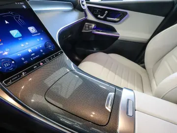 GLC 200 4M AMG Sport Advanced  Distr. LED Navi K