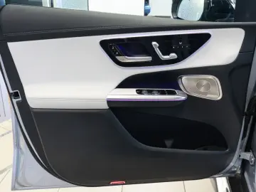 GLC 200 4M AMG Sport Advanced  Distr. LED Navi K