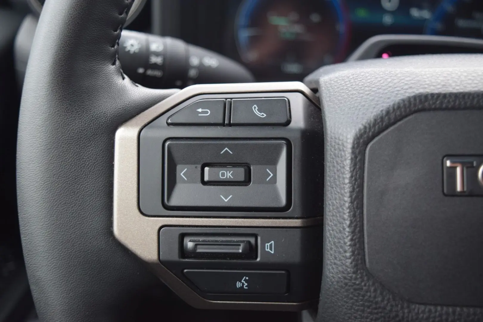 Land Cruiser 2 8 D-4D 150kW AWD First Edition