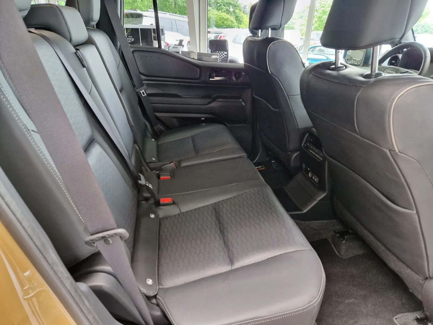 Land Cruiser 2 8 First Edition AHK