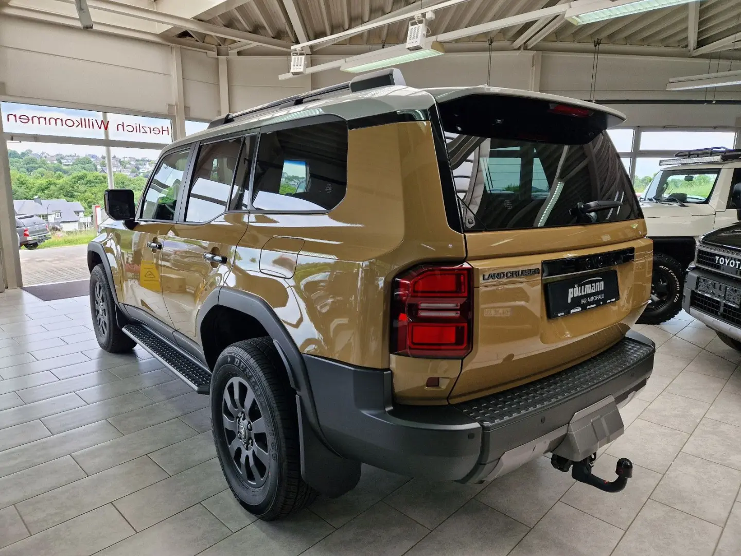 Land Cruiser 2 8 First Edition AHK