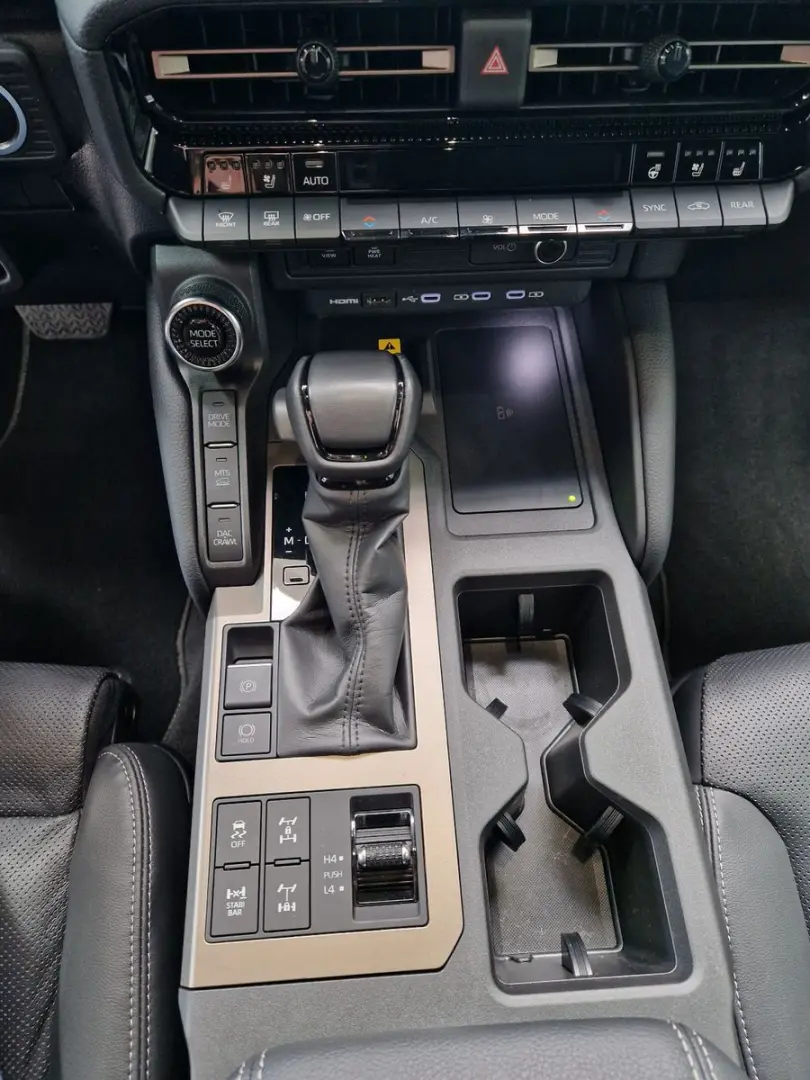 Land Cruiser 2 8 First Edition AHK