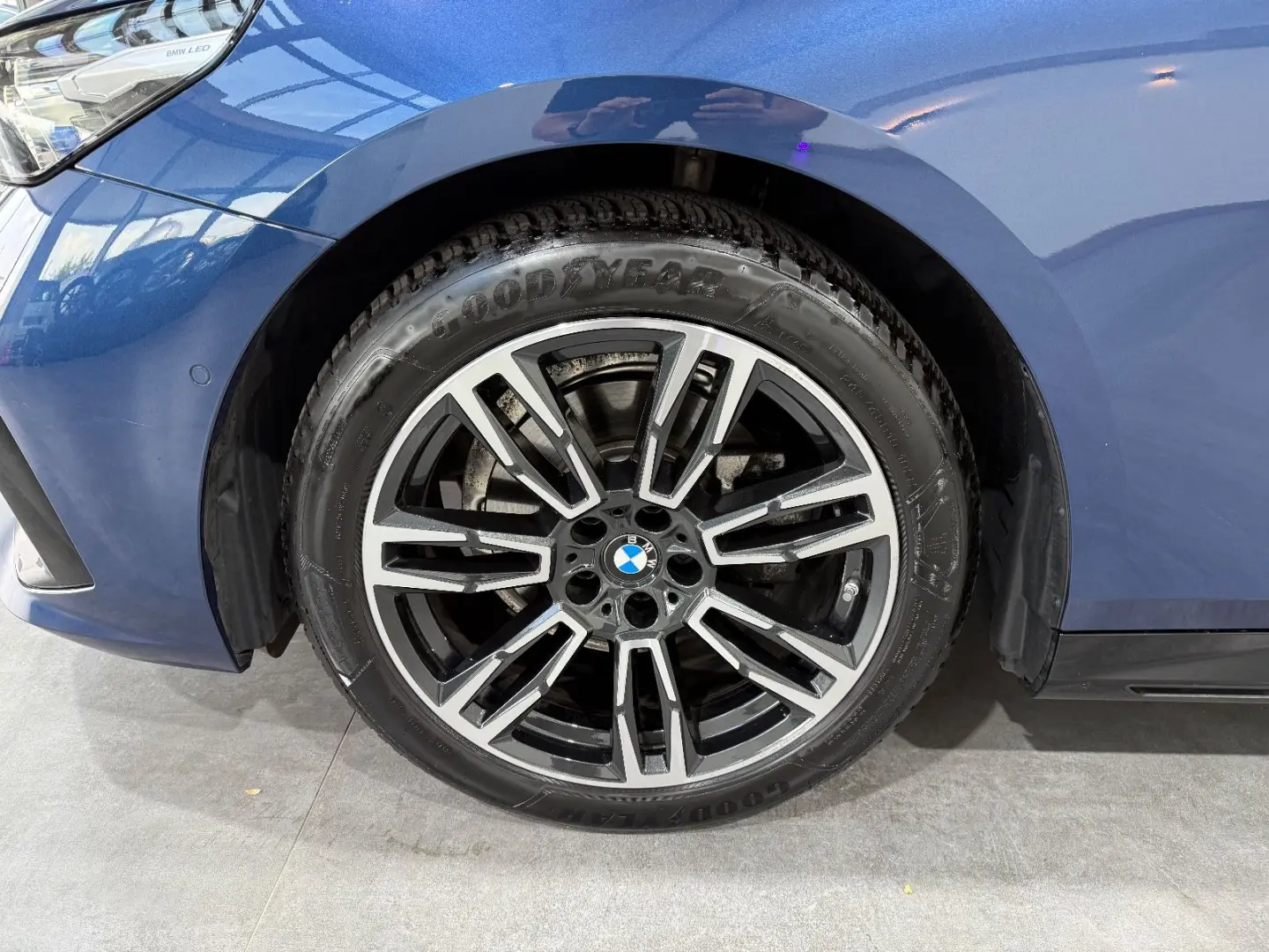 520 i M Sport LED AHK Shadow H&K 360  Carbon