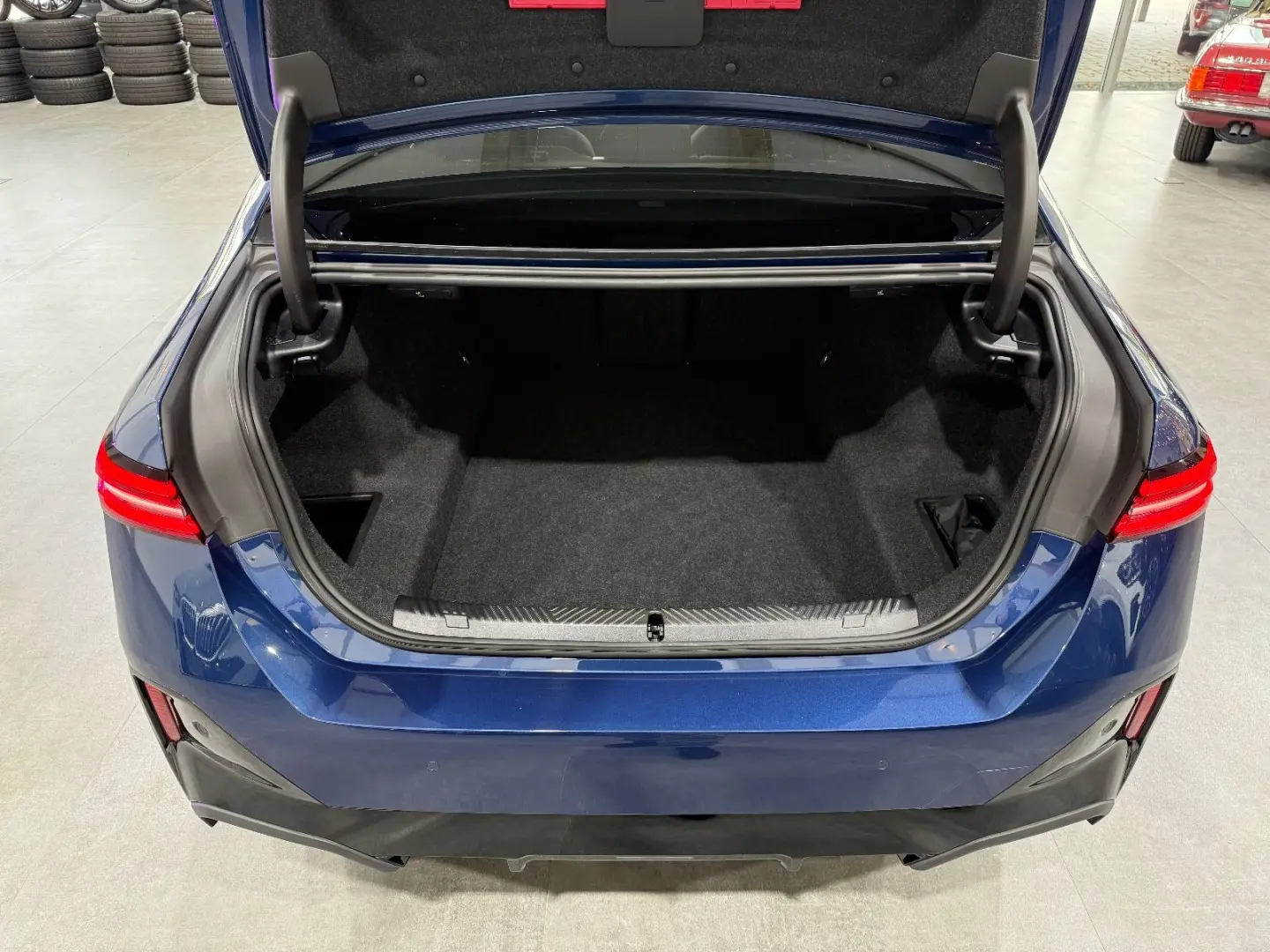 520 i M Sport LED AHK Shadow H&K 360  Carbon