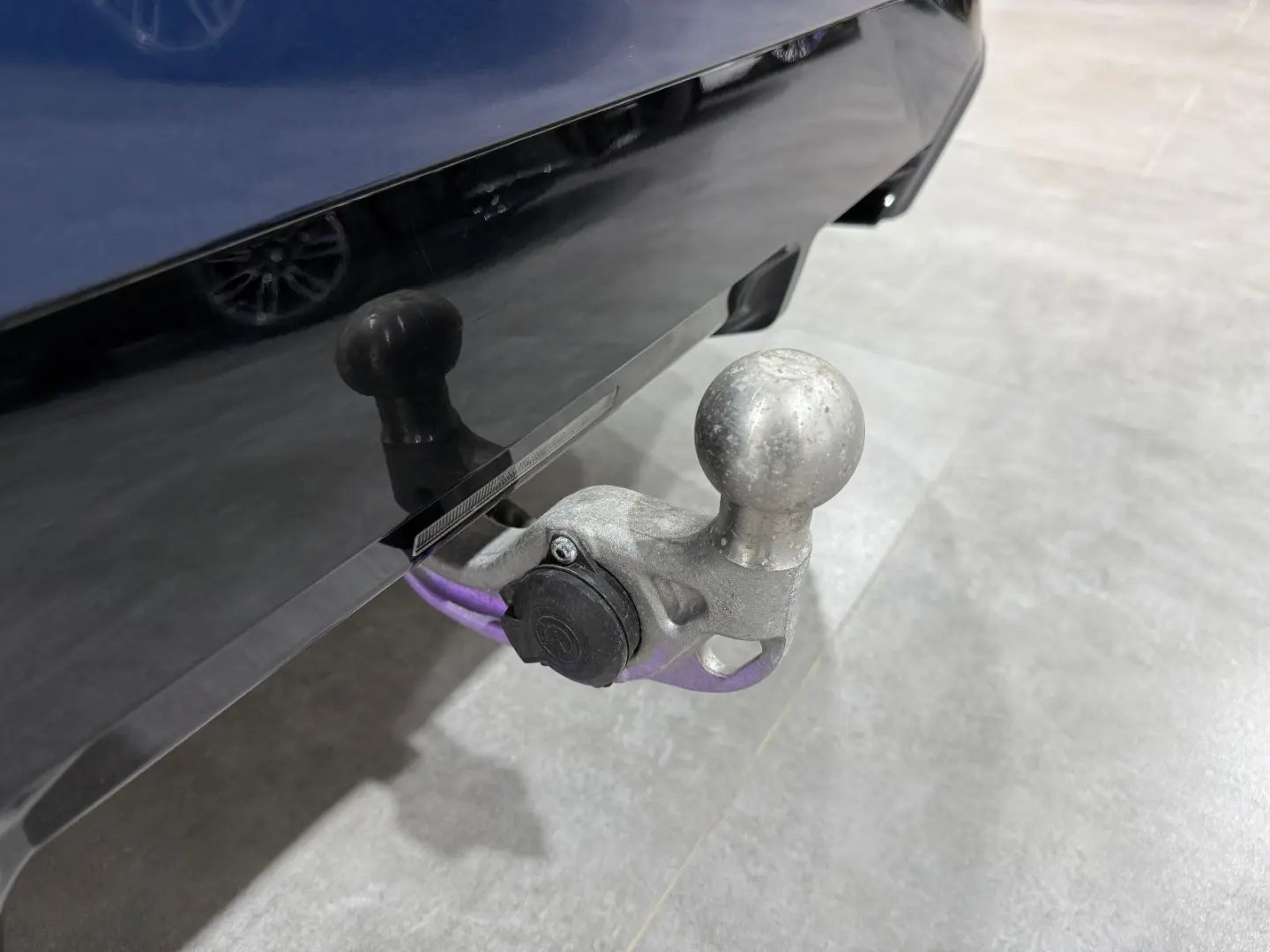 520 i M Sport LED AHK Shadow H&K 360  Carbon