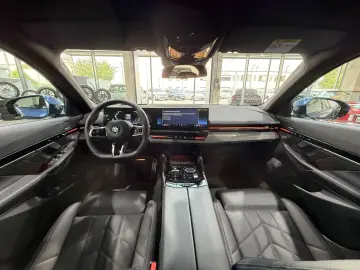 520 i M Sport LED AHK Shadow H&K 360  Carbon