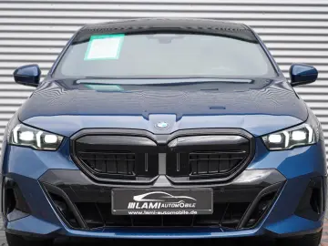 520i M Sport PANO HUD 360 MEMO H&K CARBON AHK
