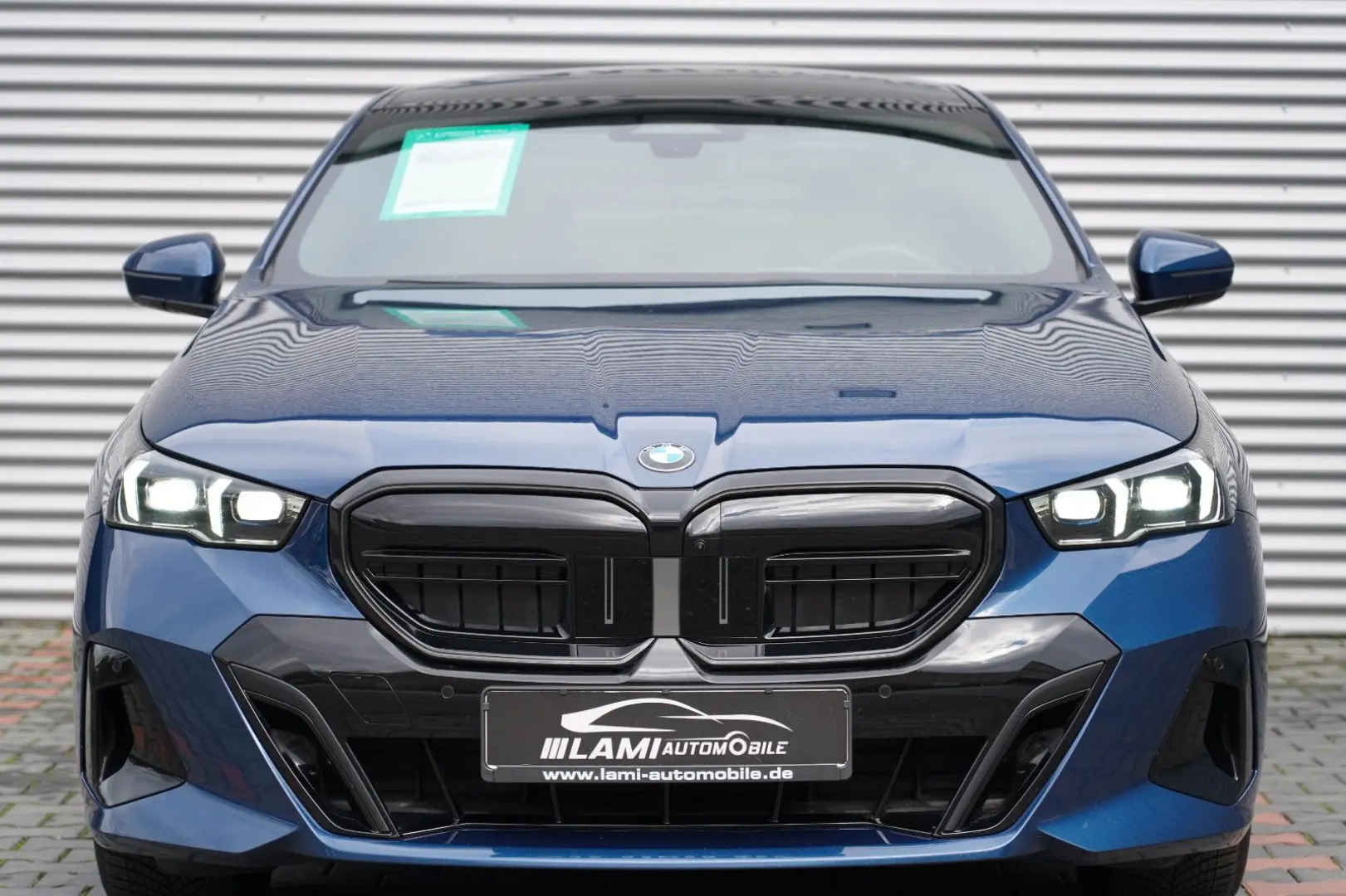 520i M Sport PANO HUD 360 MEMO H&K CARBON AHK