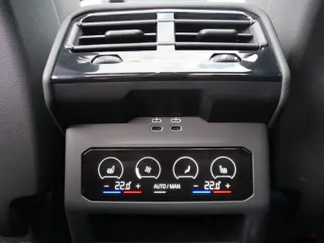 520i M Sport PANO HUD 360 MEMO H&K CARBON AHK