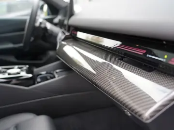 520i M Sport PANO HUD 360 MEMO H&K CARBON AHK