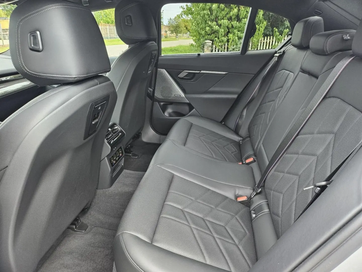 520i M Sport Pro ACC ParkProf.IconGlow HUD AHK