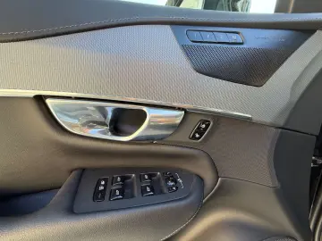 XC 90 XC90 Plus Bright AWD 7 Sitzer HAGELSCHADEN