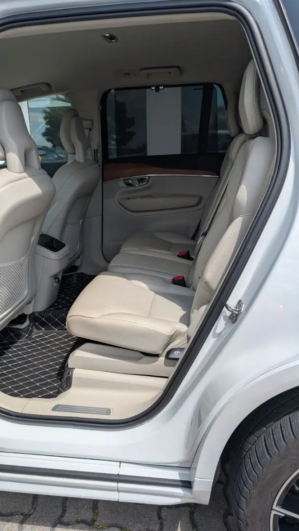 XC 90 XC90 Momentum Pro AWD