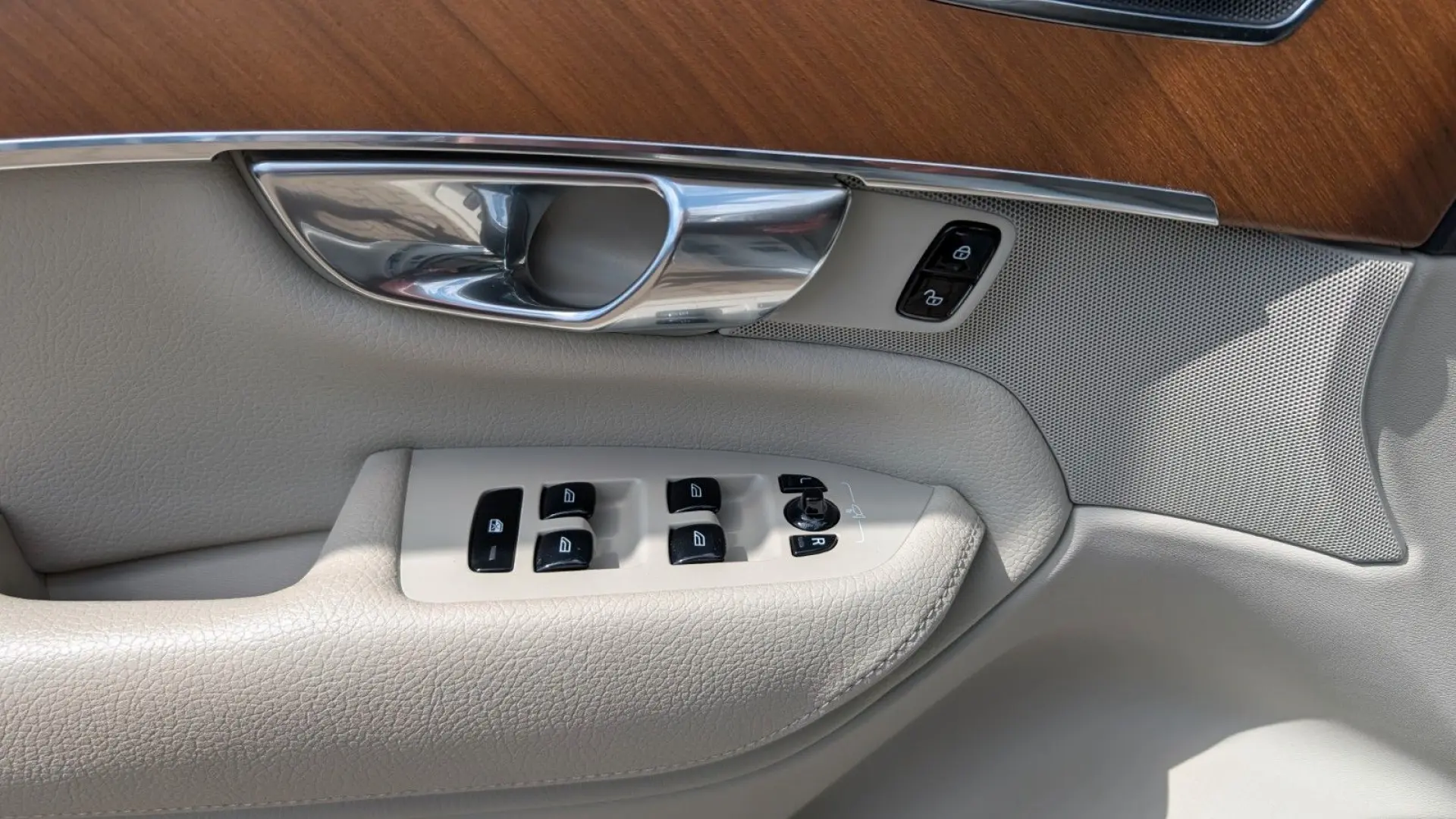 XC 90 XC90 Momentum Pro AWD