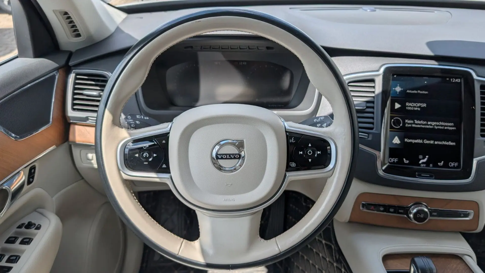 XC 90 XC90 Momentum Pro AWD