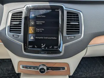 XC 90 XC90 Momentum Pro AWD