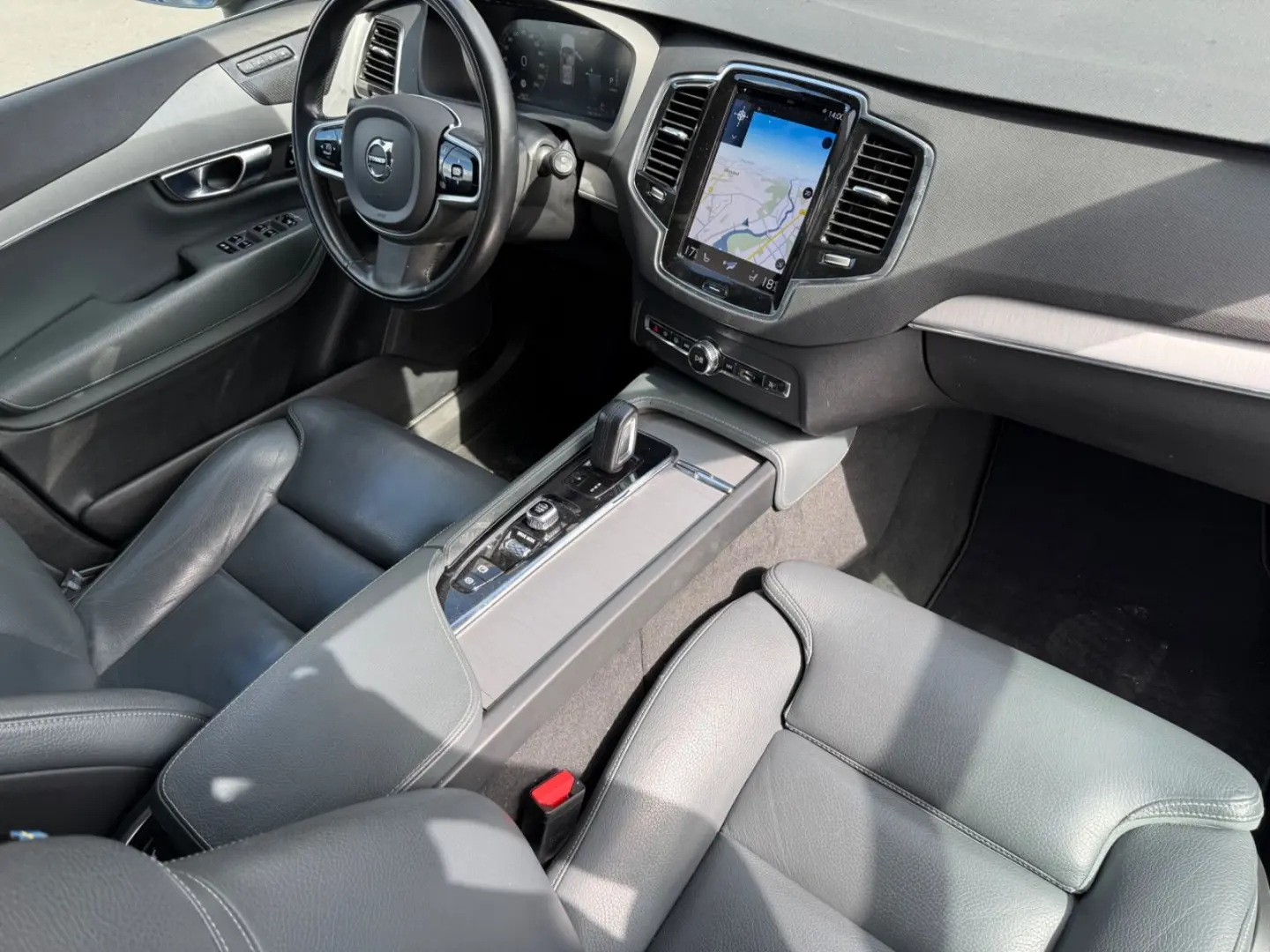 XC 90 Inscription Expression Recharge Plug-In