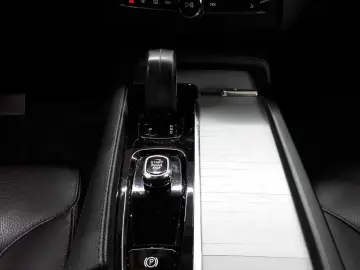 XC90 B5 D AWD Momentum Pro 7 Si. AHK RFK