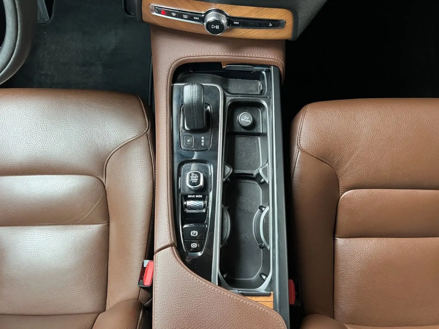 XC90 T8 Inscription HUD 7-Sitzer KAMERA