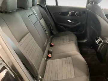 GLC 200 4M AHK MBUX Navi-P. LED Kam PDC SHZ DAB