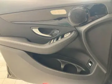 GLC 200 4M AHK MBUX Navi-P. LED Kam PDC SHZ DAB