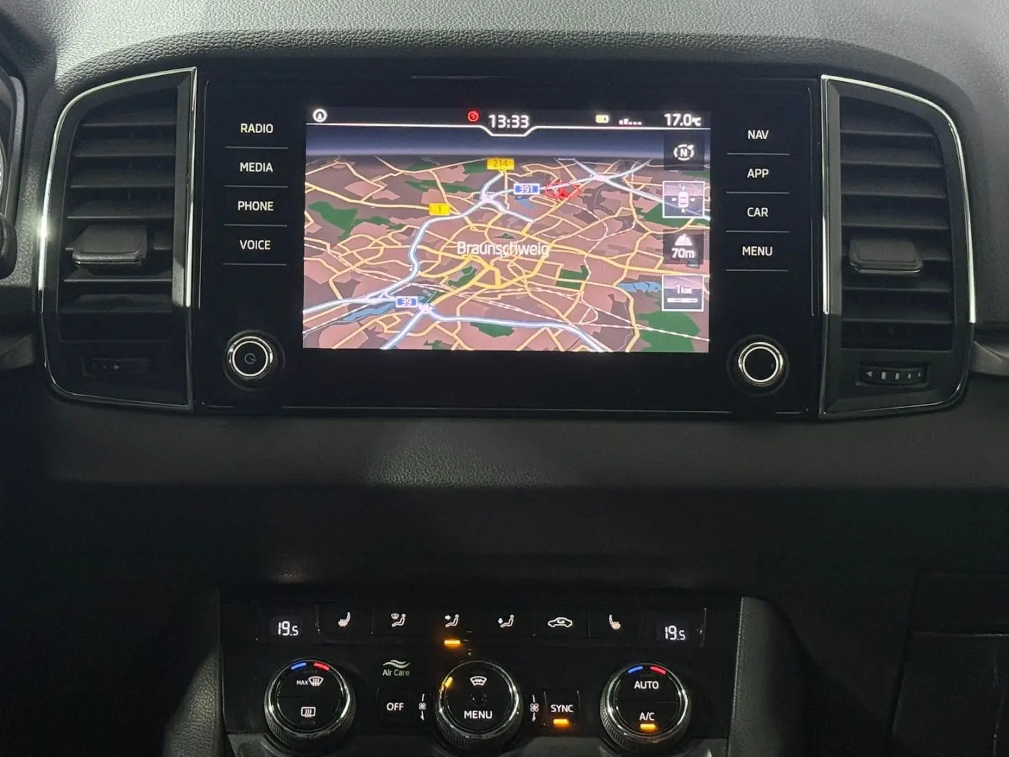 Karoq 1.6 TDI DSG NAVI SITZHZG PDC