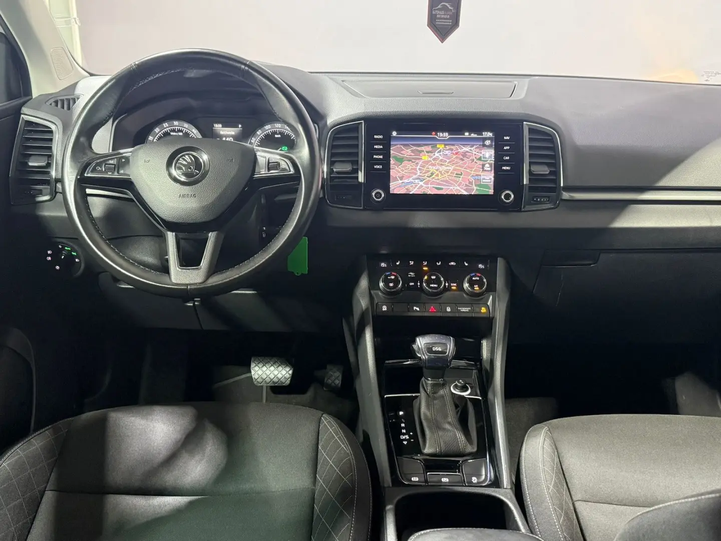 Karoq 1.6 TDI DSG NAVI SITZHZG PDC