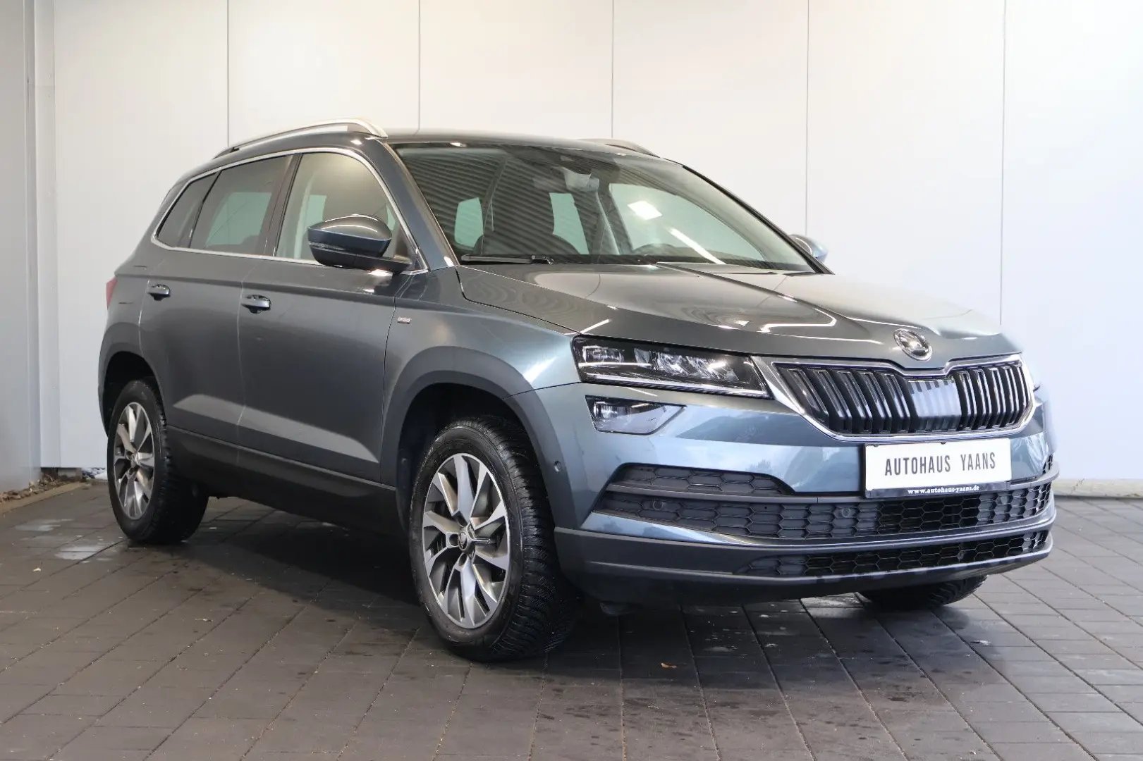 Karoq 2.0 TDI Clever AID ACC SIDE KEY LED 17