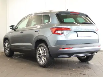 Karoq 2.0 TDI Clever AID ACC SIDE KEY LED 17