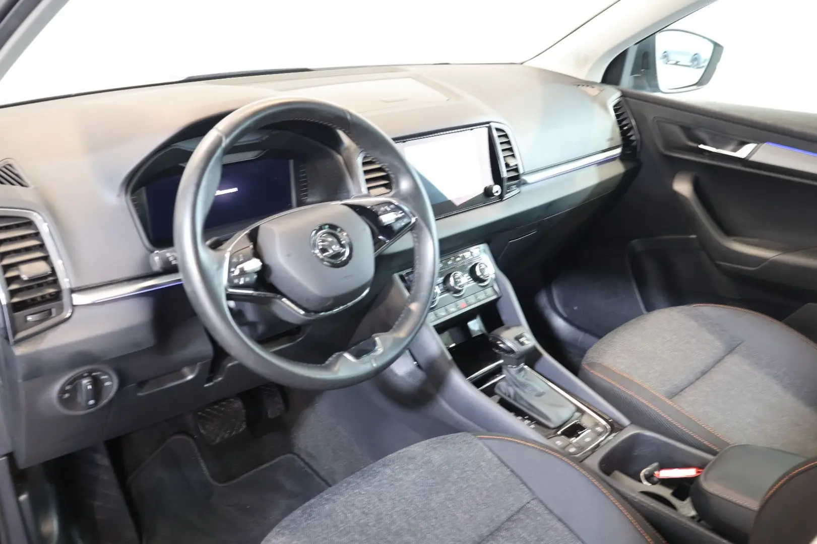 Karoq 2.0 TDI Clever AID ACC SIDE KEY LED 17