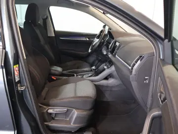 Karoq 2.0 TDI Clever AID ACC SIDE KEY LED 17