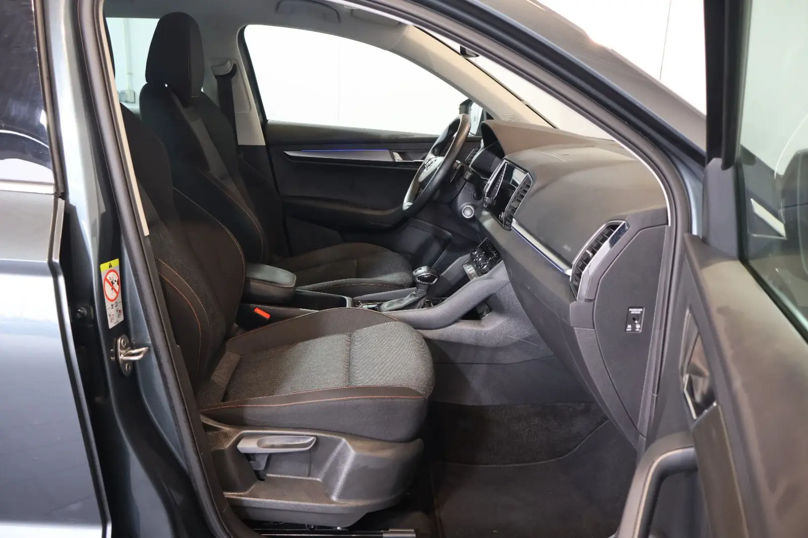 Karoq 2.0 TDI Clever AID ACC SIDE KEY LED 17